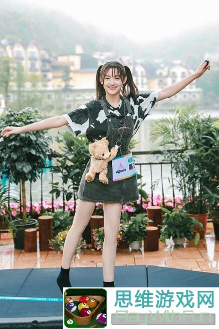 乐缤纷庄园员工风采大揭秘：莫莉真的只能是小气鬼吗？